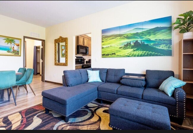 Foto del edificio - 497 W Center St