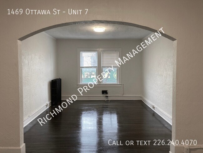 Photo du bâtiment - 1469 Ottawa St