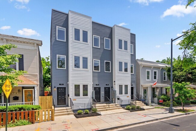 Foto del edificio - 711 16th St NE