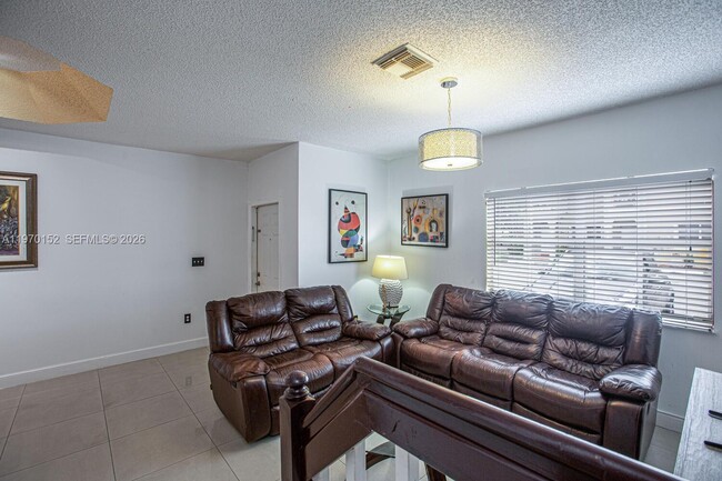 Building Photo - 16618 NW 73rd Ave