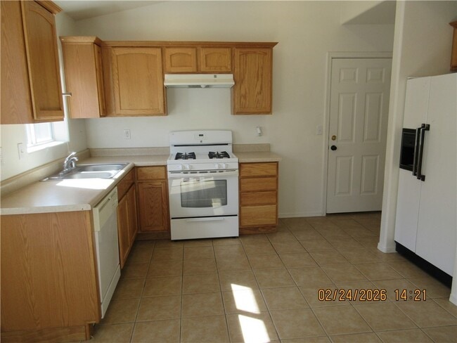 Foto del edificio - 3396 N Jewel St