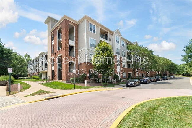 Foto del edificio - 4860 Eisenhower Ave