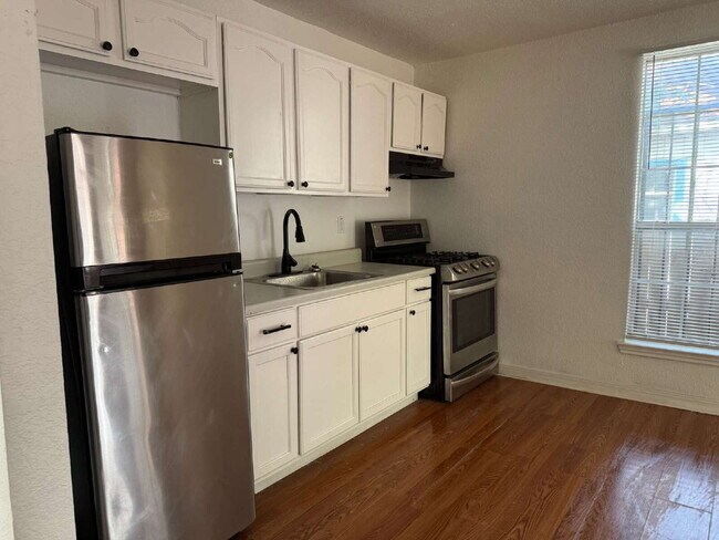 Foto del edificio - Newly Renovated Beautiful Home Close to So...