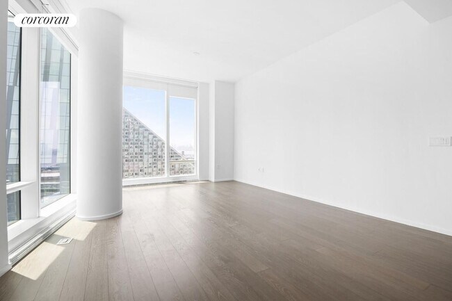 Building Photo - 30 Riverside Blvd