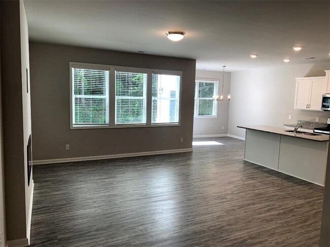 Building Photo - 123 Millers Ln