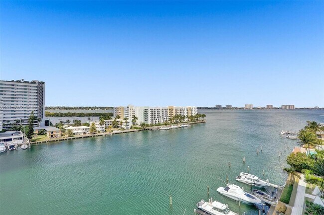 Foto del edificio - 7928 East Dr