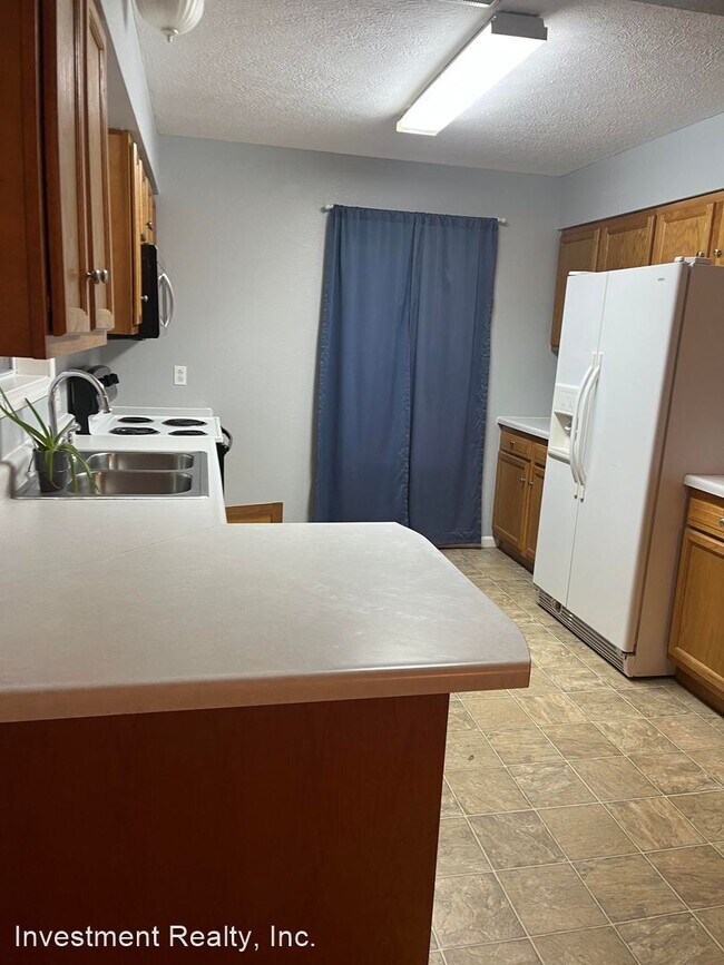 Building Photo - 2 br, 1 bath House - 27505 Status Dr
