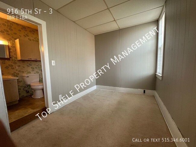 Building Photo - 916 5th St