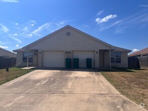 Building Photo - 1624 Yuma Trail