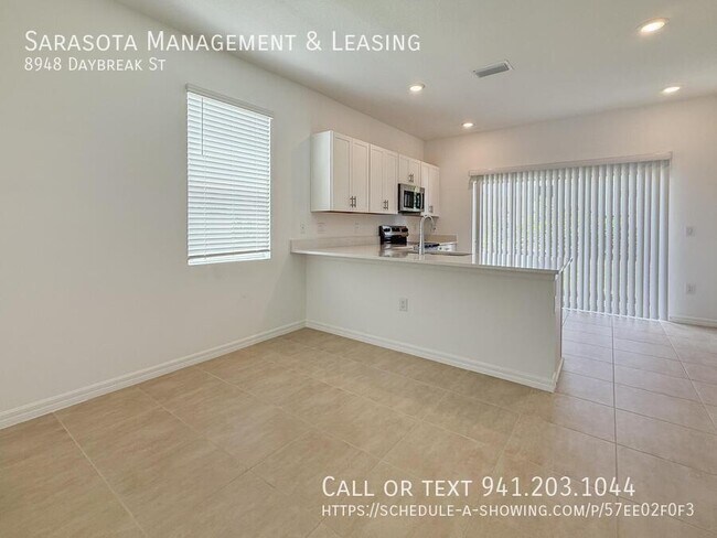 Foto del edificio - 8948 Daybreak St