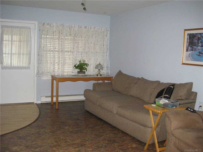 Building Photo - 232 Blackpool Ct