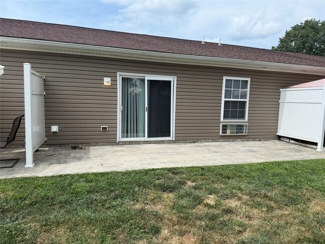 Building Photo - 5187 Westgate Dr