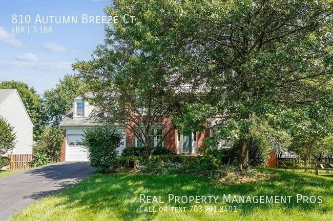 Foto del edificio - 810 Autumn Breeze Ct