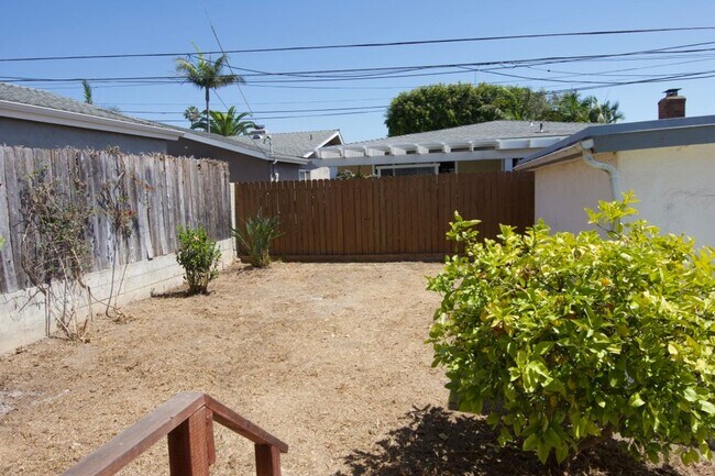 Foto del edificio - Trestles District Home!