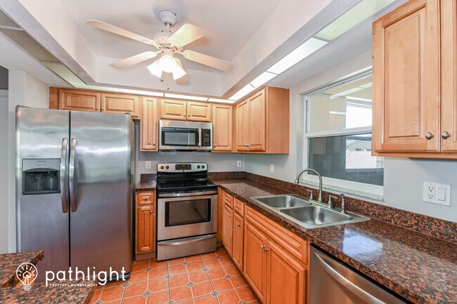 Foto del edificio - 403 Southeast 20th Street