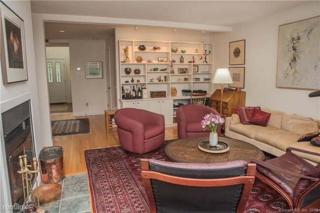 Foto del edificio - 3 br, 2.5 bath Condo - 53 Quarry Dock Rd