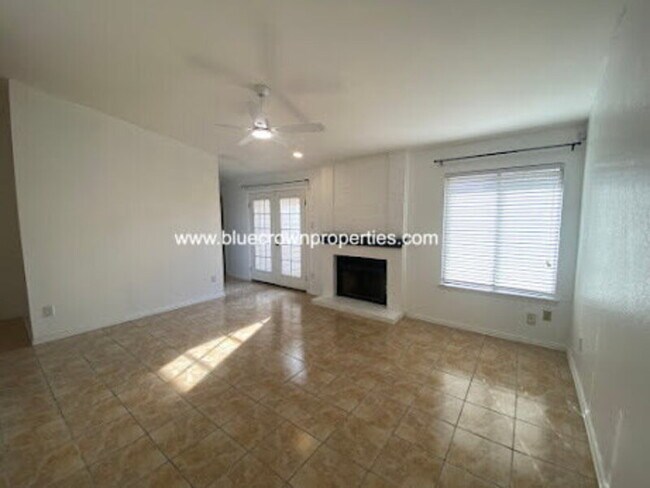 Foto del edificio - 2702 Stonecreek Pl