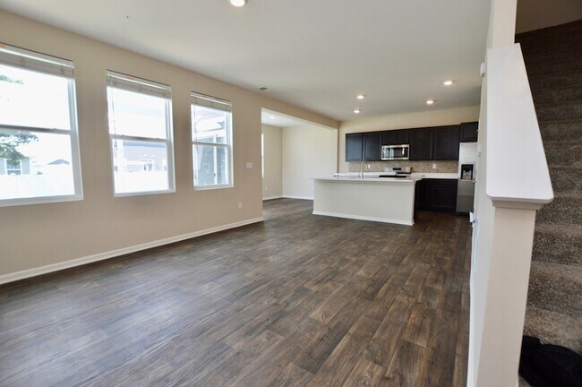 Building Photo - 6816 Cobble Spgs Ln