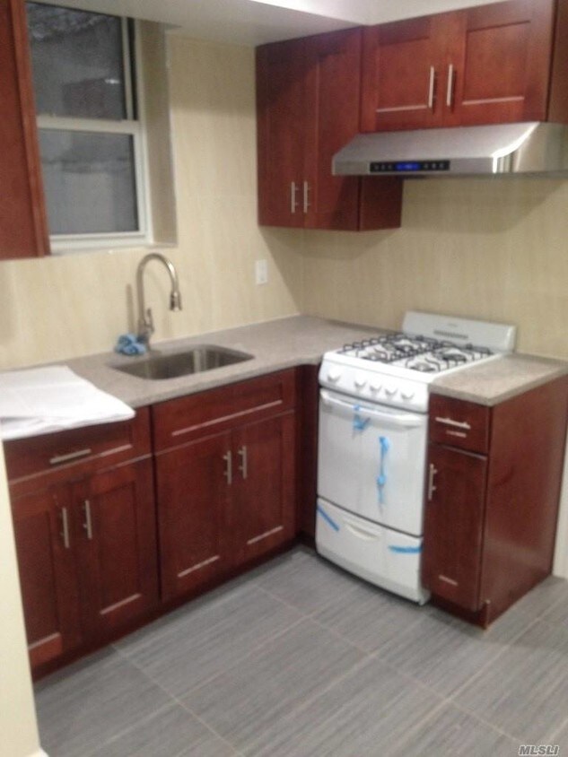 Foto del edificio - 85-36 52nd Ave