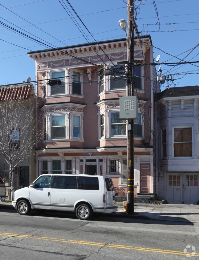 Foto del edificio - 2426 Bryant St