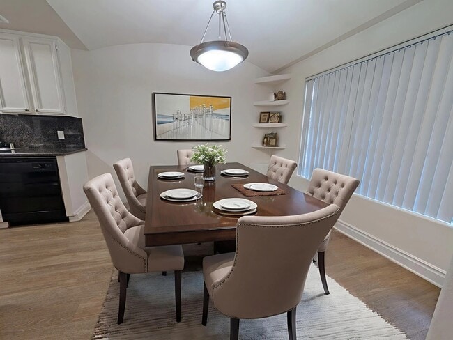 Foto del edificio - 912 Croft Ave