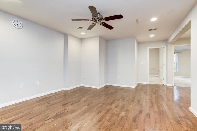 Foto del edificio - 3315 Eastern Ave