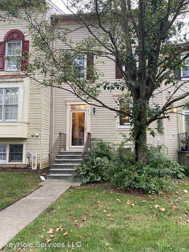3 br, 2.5 bath House 1617 Winding Brook Way House Rental in Woodlawn, MD