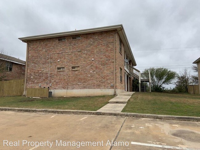 Building Photo - 510 Dukeway Dr