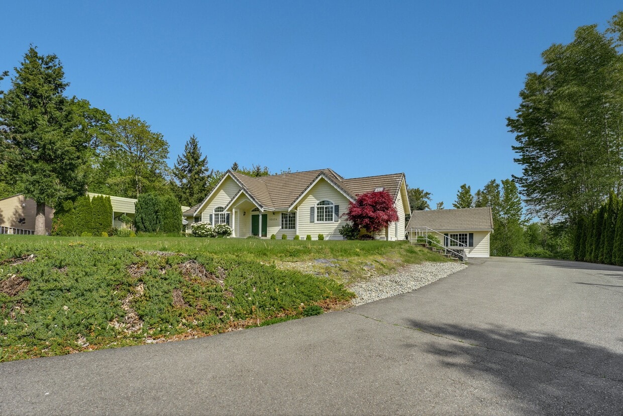 12034 SE 284th St, Auburn, WA 98092 House Rental in Auburn, WA