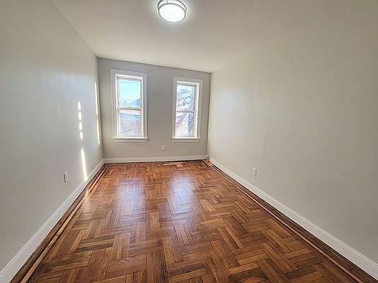 Foto principal - 2 bedroom in BRONX NY 10466