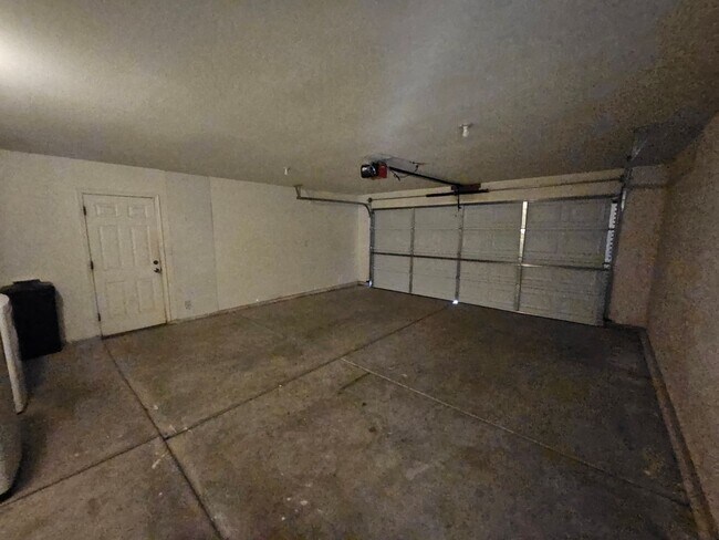 Foto del edificio - 3 Bedroom Home Located in Bullhead City