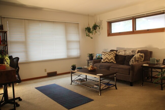 Living Room - 1525 F St