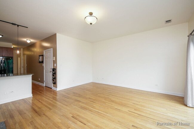Foto del edificio - 2318 W Harrison St