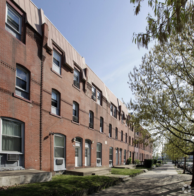 Foto del edificio - West Village Apartments