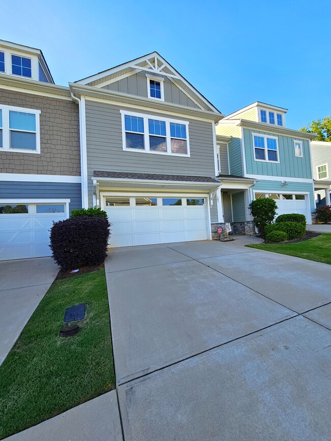 Building Photo - 105 Coogan Ln