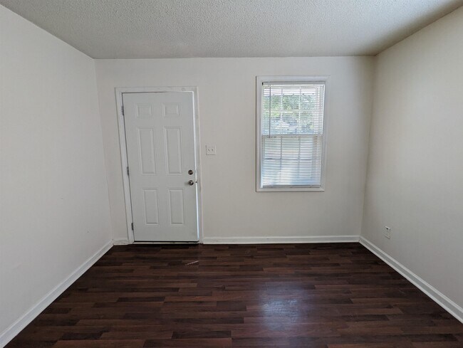 Foto del edificio - 3151 Kingston St