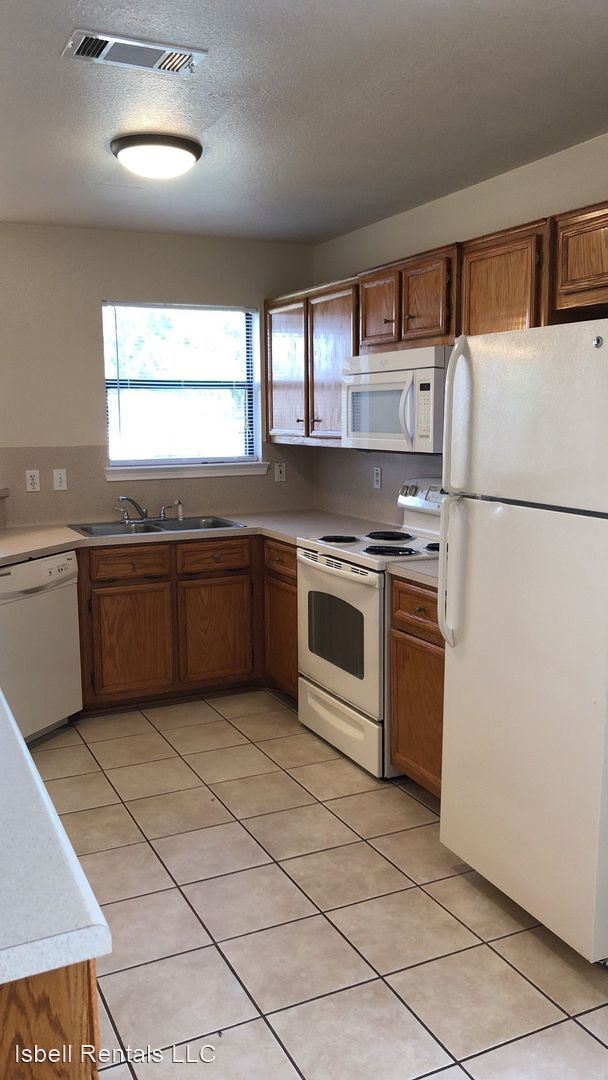 Foto del edificio - 4 br, 2 bath House - 4301 Bowles Drive