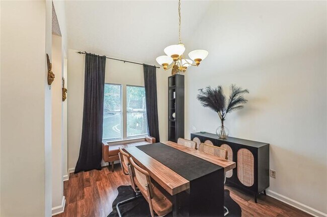 Foto del edificio - 502 Ivy Green Ln SE