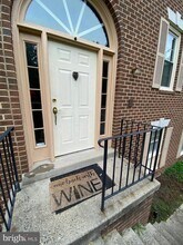 Building Photo - 7429 Salford Ct