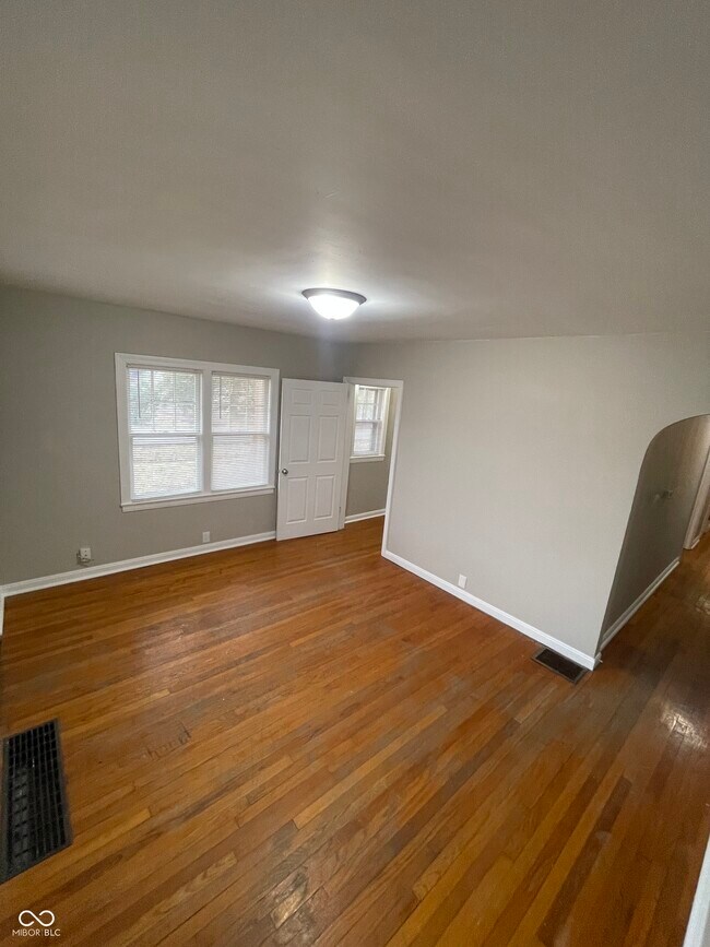 Foto del edificio - 8763 E 46th St