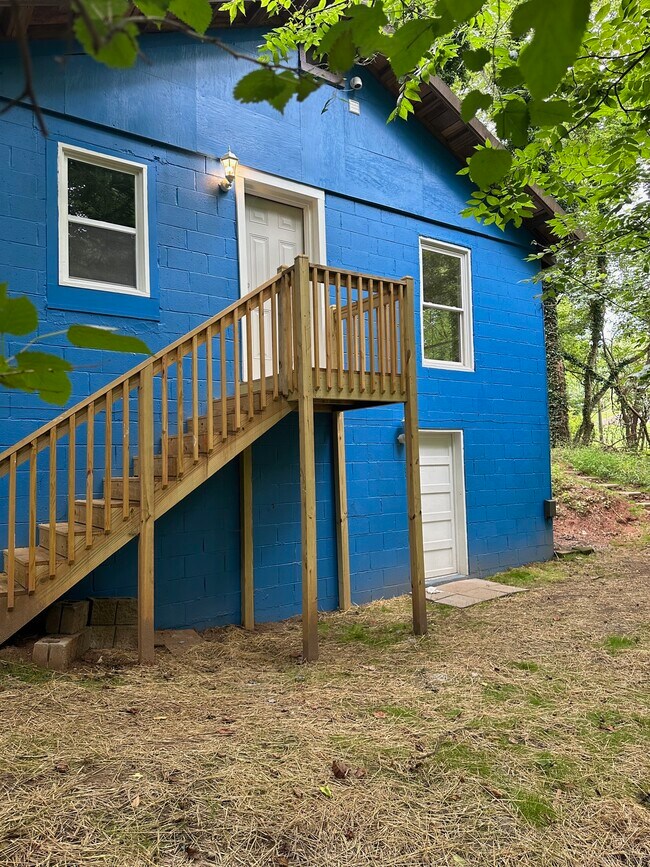 Back of the house - 405 Atchison Blvd