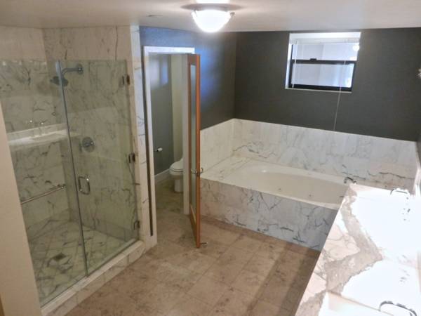 Foto del edificio - 395 E 4th St