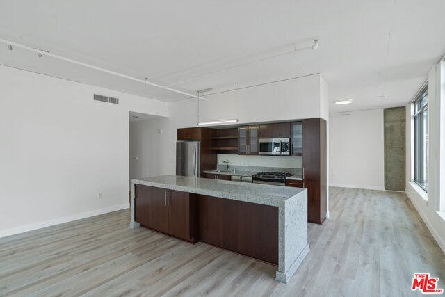 Building Photo - 1111 S Grand Ave