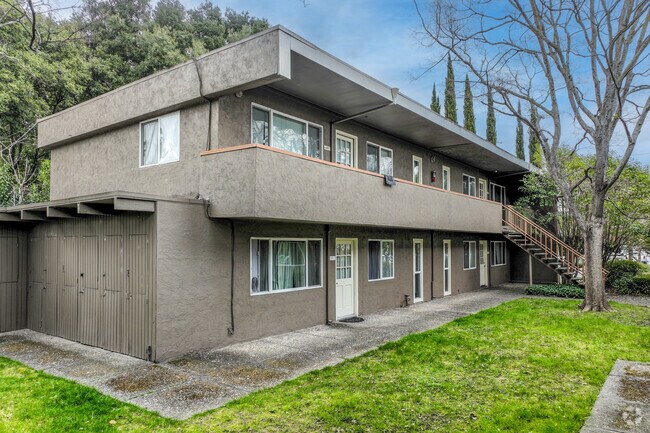 Primario - 1151-1181 Warren St