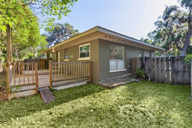 Foto del edificio - 506 NE 10th Ave