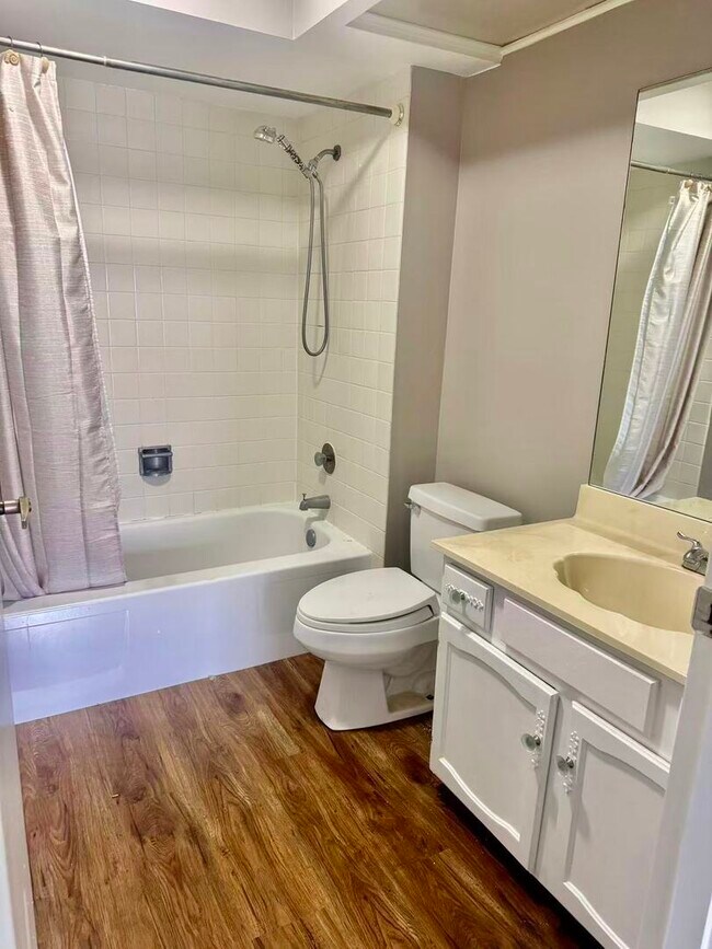 Foto del edificio - 2658 Sumac St