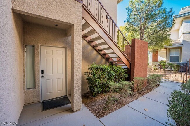 Building Photo - 1000 Duckhorn Ct