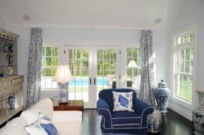 Building Photo - 320 Old Sag Harbor Rd