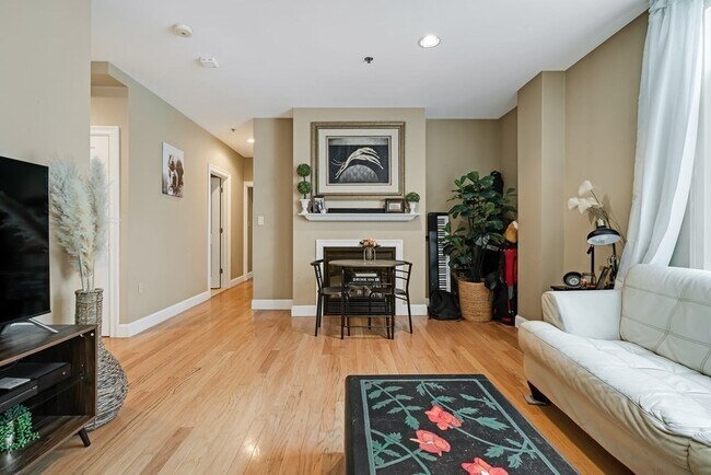 Foto del edificio - 1723 Washington St