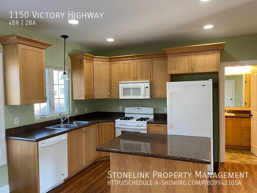 Primary Photo - 1150 Victory Highway